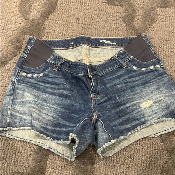 gap maternity overall shorts